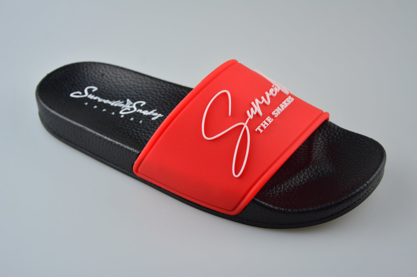 "Surveille" Signature Slides