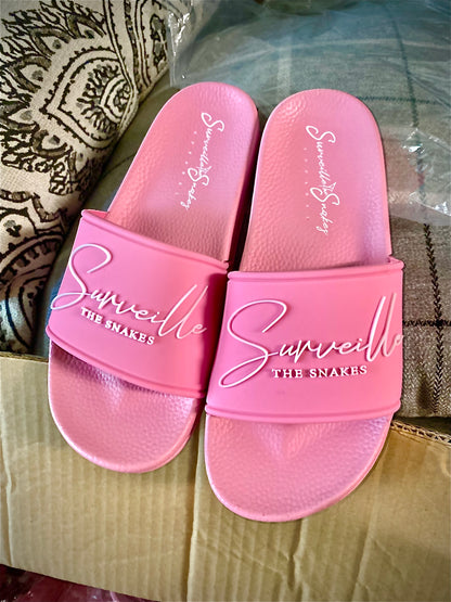 "Surveille" Signature Slides