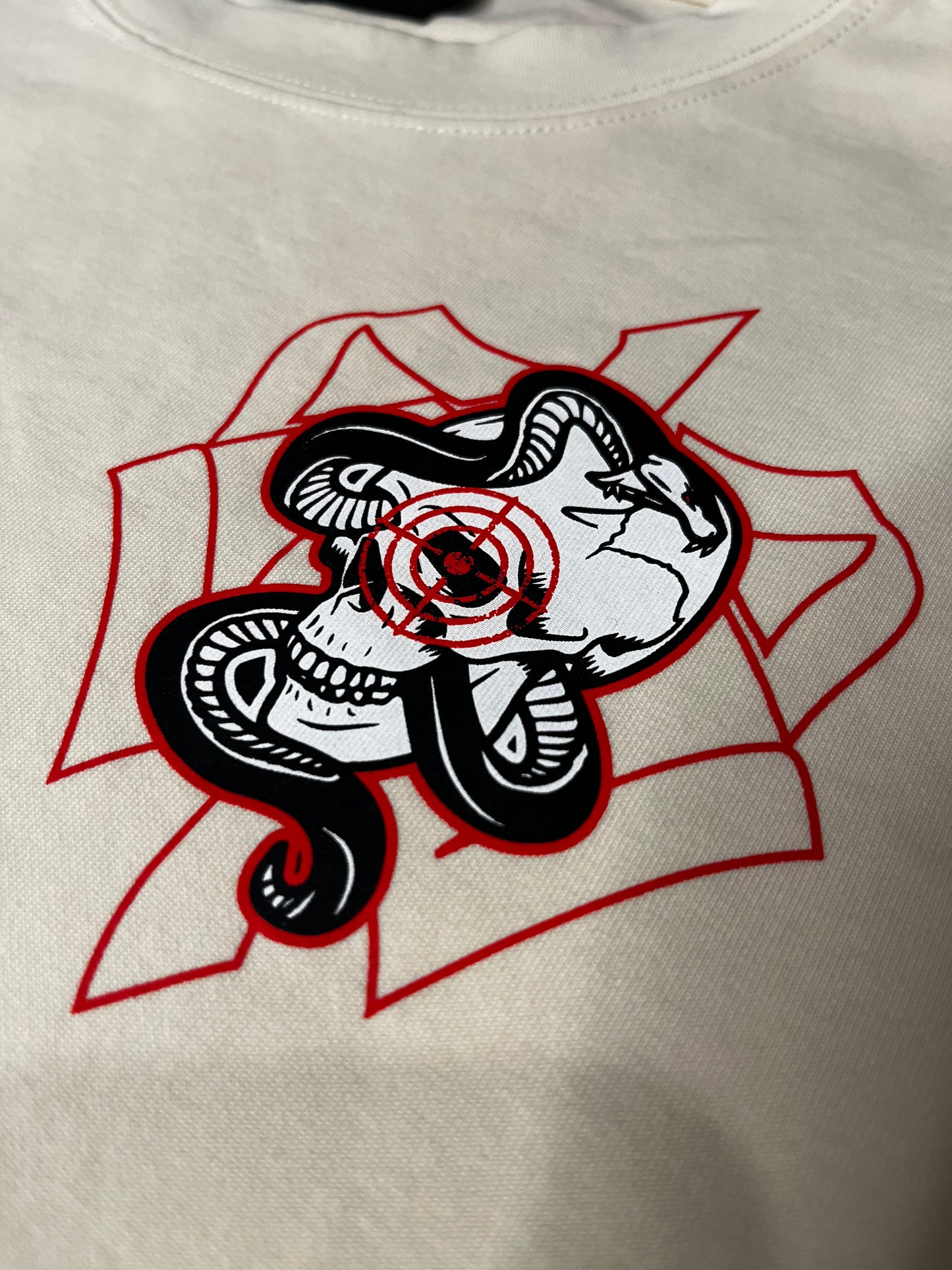 "Dead Eye" Tee (Beige/Red)