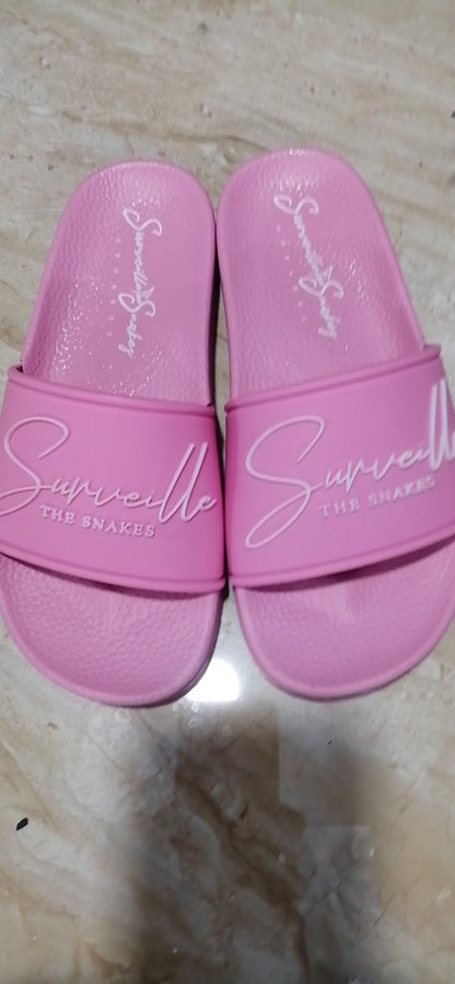"Surveille" Signature Slides